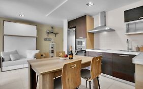 Nice Mocan, Garage, Pool, Fiber, Padel, Air Con